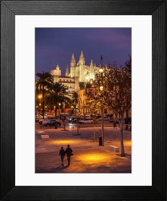 Framed Print : La Seu Cathedral in Palma de Mallorca at night, Mallorca, Balearic Islands, Spain Framed Print : La Seu Cathedral in Palma de Mallorca at night, Mallorca, Balearic Islands, Spain