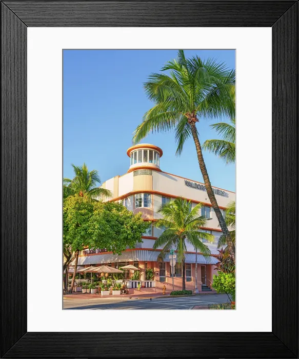 Framed Print : Ocean Drive Art Deco District South Beach, Miami Beach, Florida, USA Framed Print : Ocean Drive Art Deco District South Beach, Miami Beach, Florida, USA