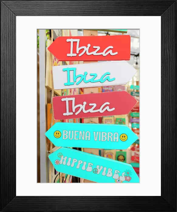 Framed Print : Las Dalias Hippy Market, Sant Carles de Peralta, Ibiza, Balearic Islands, Spain Framed Print : Las Dalias Hippy Market, Sant Carles de Peralta, Ibiza, Balearic Islands, Spain