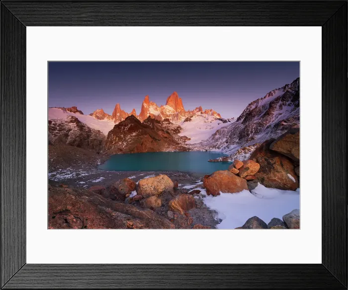 Framed Print : Fitzroy peak and the Laguna de Lose Tres lake, Patagonia, Argentina Framed Print : Fitzroy peak and the Laguna de Lose Tres lake, Patagonia, Argentina