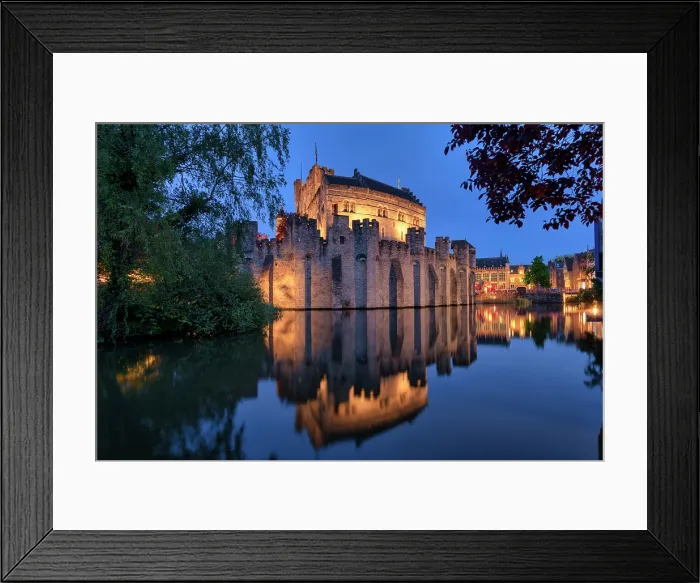 Framed Print : Gravensteen Castle at Night, Ghent, Belgiium Framed Print : Gravensteen Castle at Night, Ghent, Belgiium
