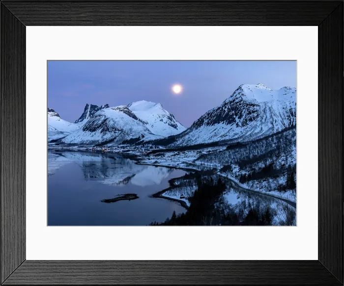 Framed Print : Snow-covered mountains reflecting in Bergsfjord from the Bergsbotn viewpoint, Senja, Troms county, Norway Framed Print : Snow-covered mountains reflecting in Bergsfjord from the Bergsbotn viewpoint, Senja, Troms county, Norway