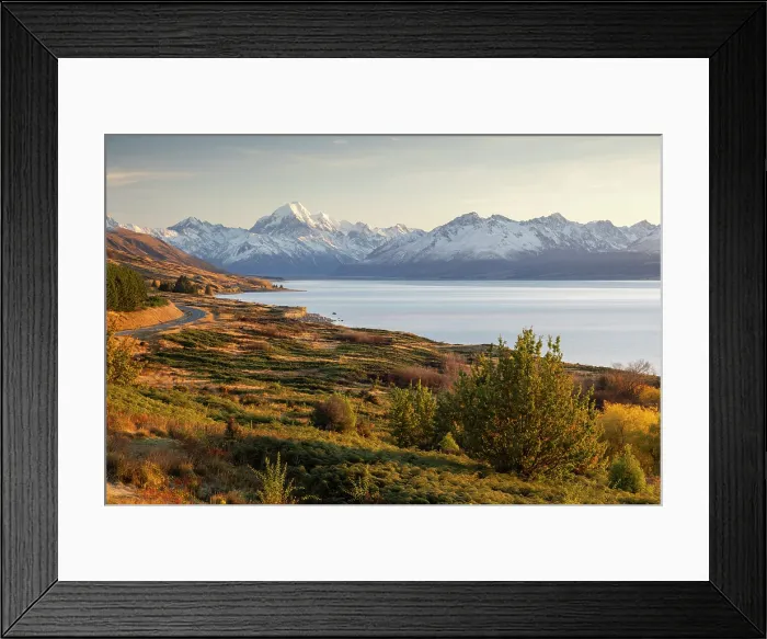 Framed Print : Mount Cook and the Southern Alps from Peter's Lookout, Canterbury, South Island, New Zealand. Autumn (May) 2025