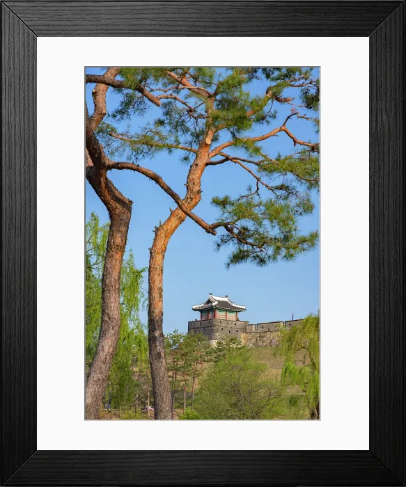 Framed Print : City walls and watchtower of Hwaseong Fortress (UNESCO World Heritage Site), Suwon, Gyeonggi Province, South Korea Framed Print : City walls and watchtower of Hwaseong Fortress (UNESCO World Heritage Site), Suwon, Gyeonggi Province, South Korea