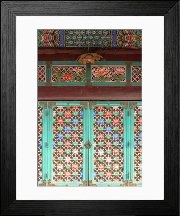 Framed Print : Window shutters at Bongeunsa temple, Gangnam, Seoul, South Korea Framed Print : Window shutters at Bongeunsa temple, Gangnam, Seoul, South Korea