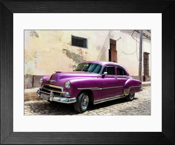Framed Print : Classic American car parked on a cobbled street in the historic centre of Trinidad, Sancti Spiritus Province, Cuba Framed Print : Classic American car parked on a cobbled street in the historic centre of Trinidad, Sancti Spiritus Province, Cuba