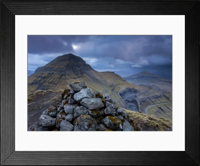 Framed Print : Skælingsfjall mountain on the island of Streymoy in the Faroe Islands, Denmark Framed Print : Skælingsfjall mountain on the island of Streymoy in the Faroe Islands, Denmark