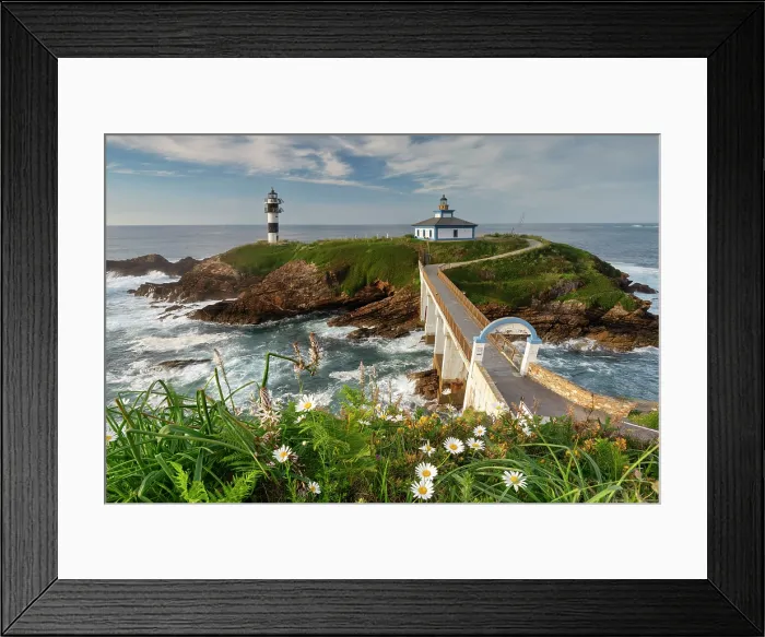 Framed Print : Isla Plancha Lighthouse, Ribadeo, Galicia, Northern Spain
