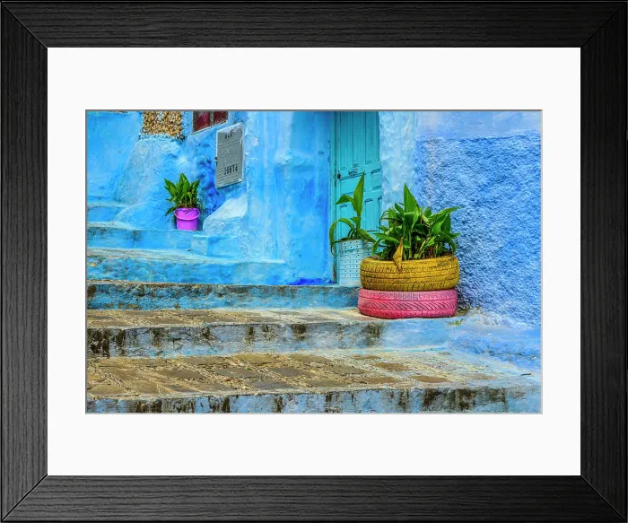 Framed Print : Blue alleyway, Chefchaouen, Morocco