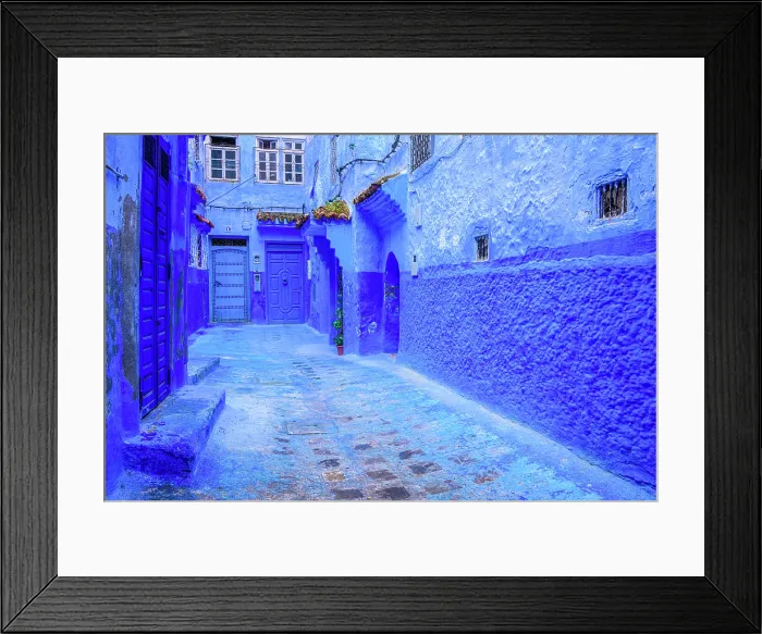 Framed Print : Blue alleyway, Chefchaouen, Morocco
