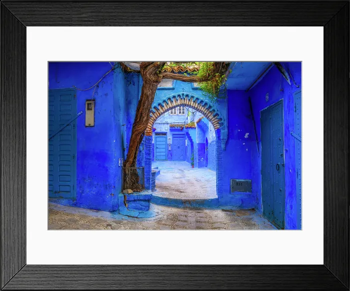 Framed Print : Blue alleyway, Chefchaouen, Morocco Framed Print : Blue alleyway, Chefchaouen, Morocco