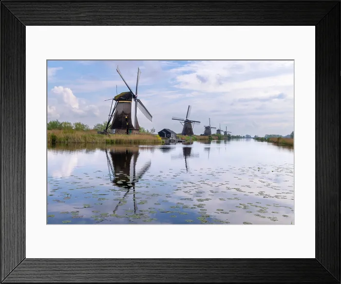 Framed Print : Kinderdijk windmills, South Holland, Netherlands Framed Print : Kinderdijk windmills, South Holland, Netherlands