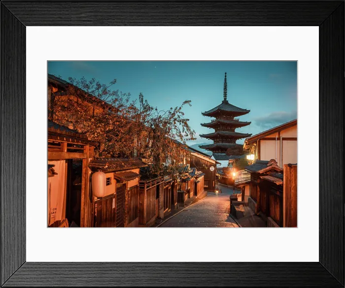 Framed Print : Higashiyama District & Yasaka Pagoda in Hokanji Temple, Kyoto, Japan Framed Print : Higashiyama District & Yasaka Pagoda in Hokanji Temple, Kyoto, Japan