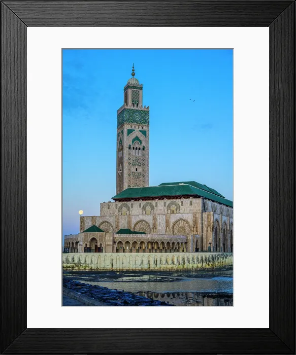 Framed Print : Hassan II mosque at dawn with setting moon, Casablanca, Casablanca-Settat, Morocco Framed Print : Hassan II mosque at dawn with setting moon, Casablanca, Casablanca-Settat, Morocco