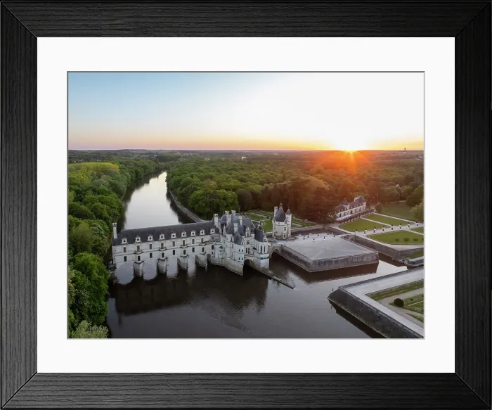 Framed Print : Chateau de Chenonceau on the Cher river, UNESCO World Heritage site, Centre-Val de Loire, France Framed Print : Chateau de Chenonceau on the Cher river, UNESCO World Heritage site, Centre-Val de Loire, France