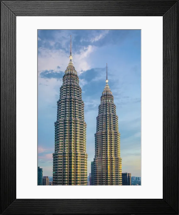 Framed Print : Petronas Towers, Kuala Lumpur, Malaysia