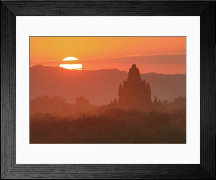 Framed Print : Temple at sunset, Bagan (UNESCO World Heritage Site), Mandalay region, Myanmar (Burma), Asia Framed Print : Temple at sunset, Bagan (UNESCO World Heritage Site), Mandalay region, Myanmar (Burma), Asia