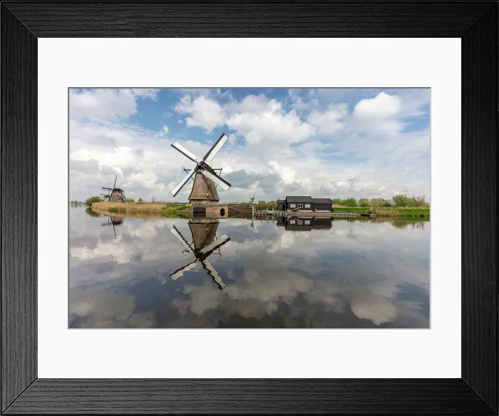 Framed Print : Kinderdijk windmills, South Holland, Netherlands Framed Print : Kinderdijk windmills, South Holland, Netherlands