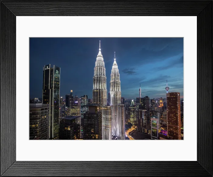 Framed Print : Petronas Towers, Kuala Lumpur, Malaysia Framed Print : Petronas Towers, Kuala Lumpur, Malaysia