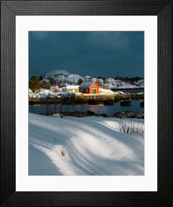 Framed Print : Red rorbu in Ballstad, Lofoten Islands, Norway Framed Print : Red rorbu in Ballstad, Lofoten Islands, Norway