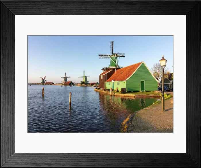 Framed Print : A windmill & old house, Zaanse Schans, North Holland, Netherlands Framed Print : A windmill & old house, Zaanse Schans, North Holland, Netherlands