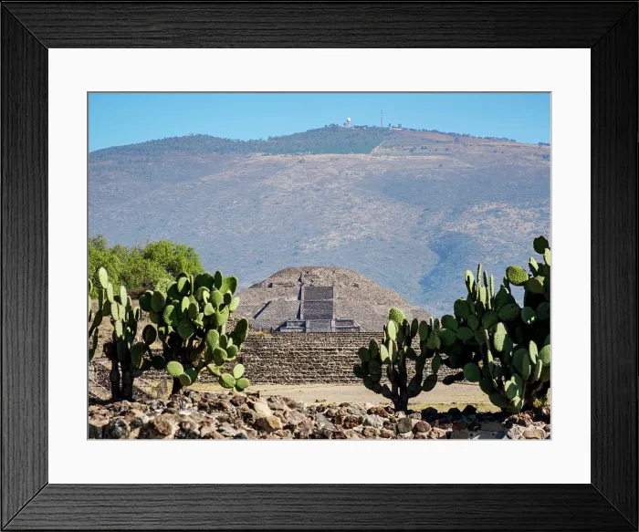 Framed Print : View over the Avenue of the Dead towards the Pyramid of the Moon, Teotihuacan, Mexico State, Mexico Framed Print : View over the Avenue of the Dead towards the Pyramid of the Moon, Teotihuacan, Mexico State, Mexico