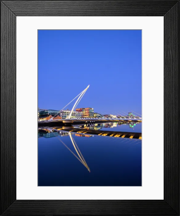 Framed Print : Samuel Beckett Bridge over the River Liffey, Dublin, Ireland