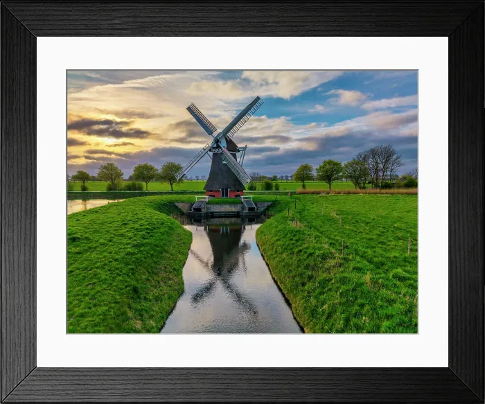Framed Print : Krimstermolen Mill at Sunset, Groningen, Holland, Netherlands Framed Print : Krimstermolen Mill at Sunset, Groningen, Holland, Netherlands