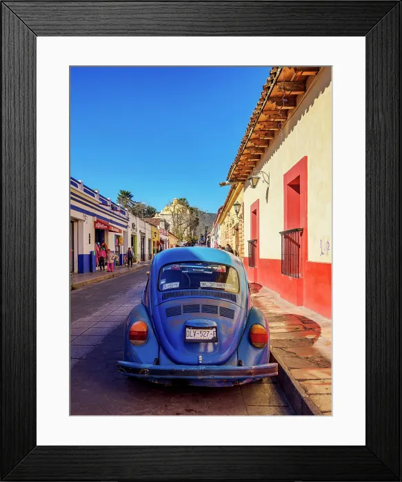 Framed Print : Old Volkswagen Beetle at Utrilla Street, San Cristobal de las Casas, Chiapas State, Mexico
