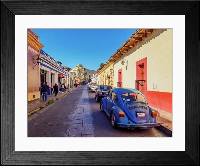 Framed Print : Old Volkswagen Beetle at Utrilla Street, San Cristobal de las Casas, Chiapas State, Mexico