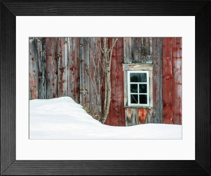 Framed Print : Old wooden house in the snow, Straumen Farm, Straumsbukta, Kvaloya, near Tromso, Norway Framed Print : Old wooden house in the snow, Straumen Farm, Straumsbukta, Kvaloya, near Tromso, Norway