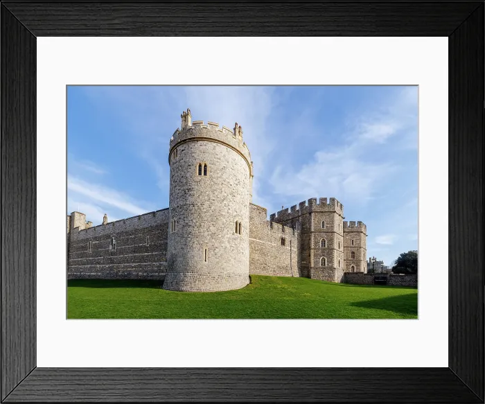 Framed Print : Windsor Castle, Castle Hill, Windsor, Berkshire, England, UK Framed Print : Windsor Castle, Castle Hill, Windsor, Berkshire, England, UK
