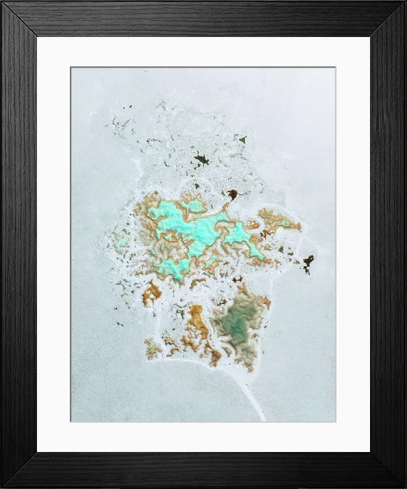 Framed Print : Aerial view of the Green Lagoon (Laguna Verde) in the Antofalla Salt Flat (Salar de Antofalla), Puna de Atacama, Catamarca, Argentina Framed Print : Aerial view of the Green Lagoon (Laguna Verde) in the Antofalla Salt Flat (Salar de Antofalla), Puna de Atacama, Catamarca, Argentina