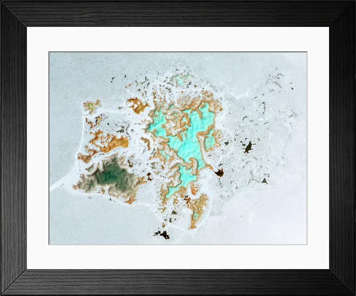 Framed Print : Aerial view of the Green Lagoon (Laguna Verde) in the Antofalla Salt Flat (Salar de Antofalla), Puna de Atacama, Catamarca, Argentina Framed Print : Aerial view of the Green Lagoon (Laguna Verde) in the Antofalla Salt Flat (Salar de Antofalla), Puna de Atacama, Catamarca, Argentina