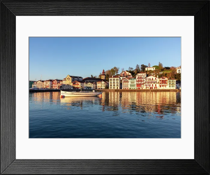 Framed Print : Ciboure, Pays Basque, Pyrenees-Atlantiques, Nouvelle-Aquitaine, France Framed Print : Ciboure, Pays Basque, Pyrenees-Atlantiques, Nouvelle-Aquitaine, France
