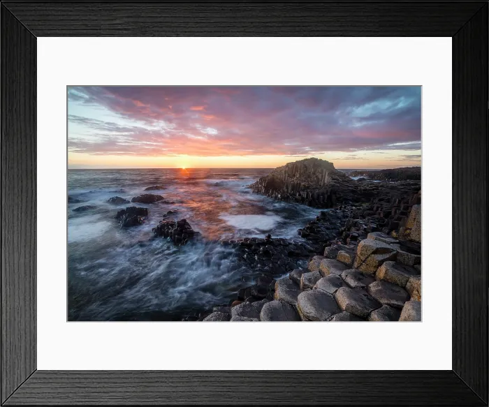 Framed Print : The Giants Causeway, County Antrim, Northern Ireland, UK Framed Print : The Giants Causeway, County Antrim, Northern Ireland, UK