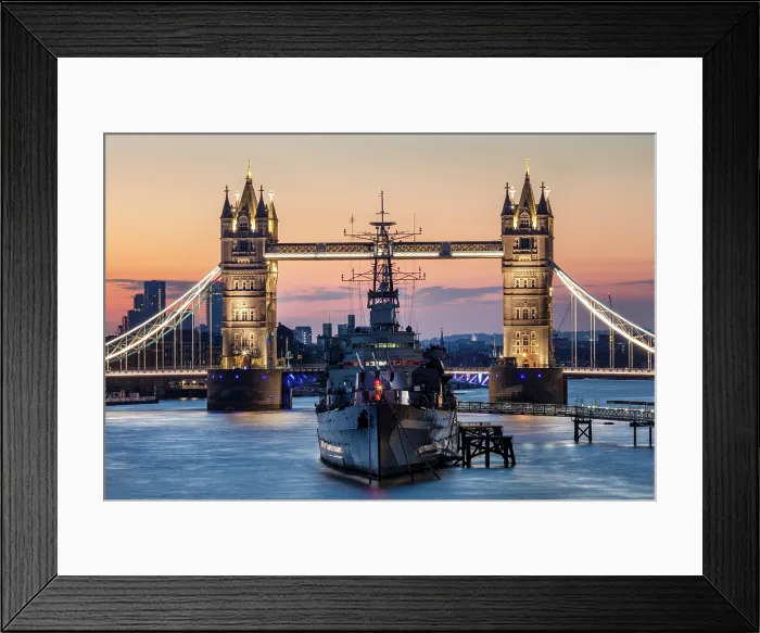 Framed Print : River Thames, HMS Belfast and Tower Bridge at dawn, London, England Framed Print : River Thames, HMS Belfast and Tower Bridge at dawn, London, England