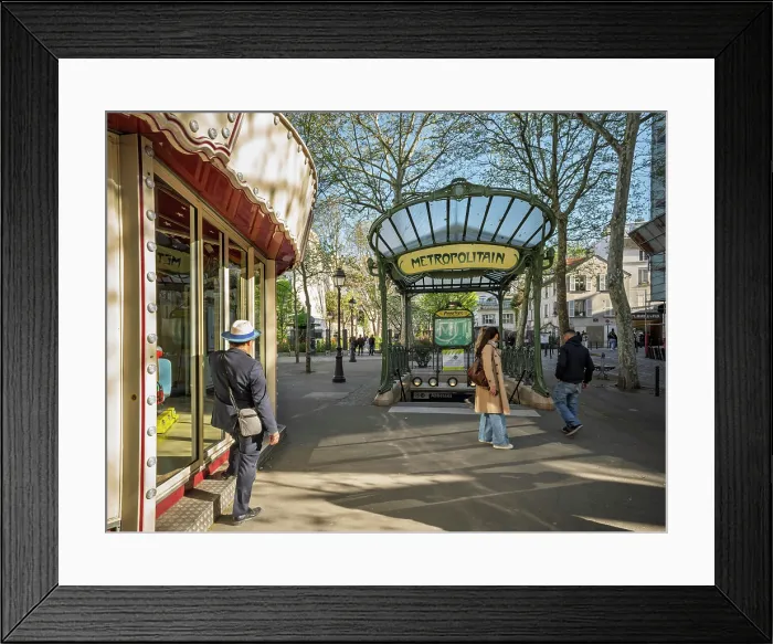 Framed Print : Metro Entrance, Montmartre, Paris, France Framed Print : Metro Entrance, Montmartre, Paris, France