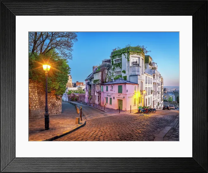 Framed Print : La Maison Rose Montmartre, Paris, France