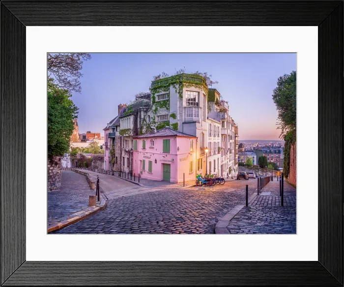 Framed Print : La Maison Rose Montmartre, Paris, France Framed Print : La Maison Rose Montmartre, Paris, France