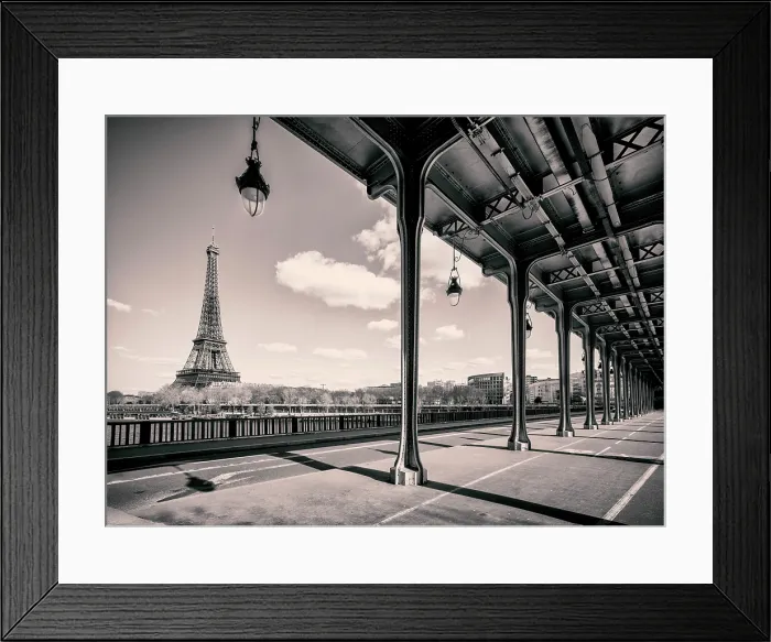 Framed Print : Pont Bir Hakeim Bridge Spring, Paris, France Framed Print : Pont Bir Hakeim Bridge Spring, Paris, France