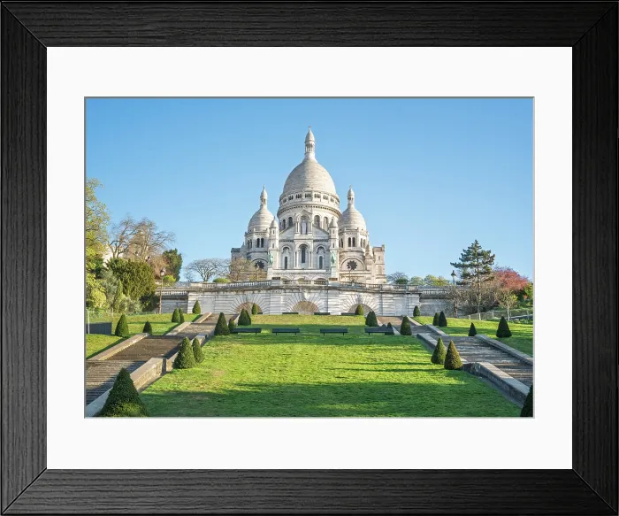 Framed Print : Sacre Coeur Basilica, Montmartre, Paris, France Framed Print : Sacre Coeur Basilica, Montmartre, Paris, France