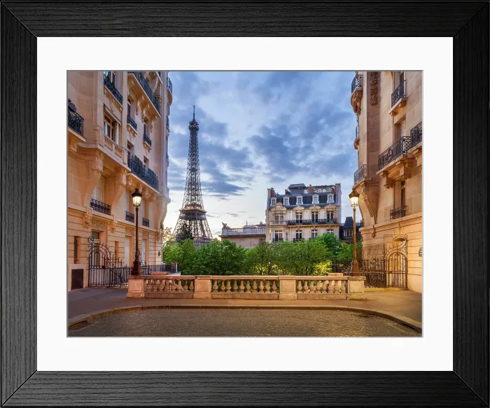 Framed Print : Avenue de Camoens, Eiffel Tower view, Paris, France Framed Print : Avenue de Camoens, Eiffel Tower view, Paris, France
