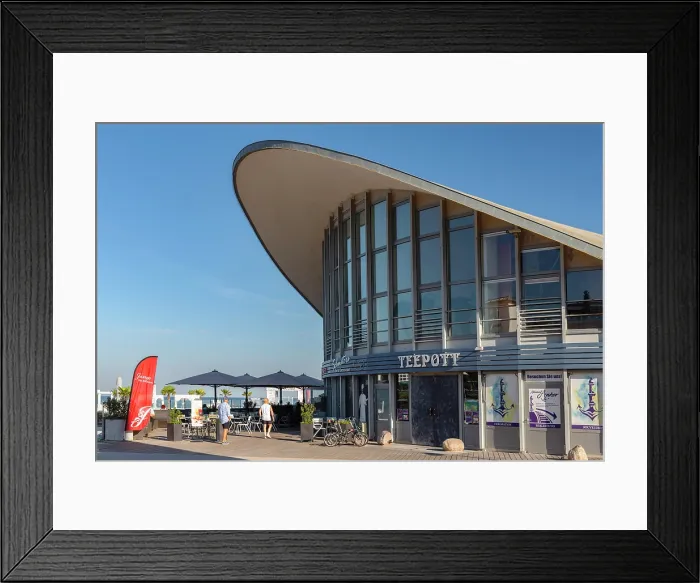Framed Print : Teepott building, Warnemunde, Baltic Sea, Mecklenburg-Western Pomerania, Germany Framed Print : Teepott building, Warnemunde, Baltic Sea, Mecklenburg-Western Pomerania, Germany