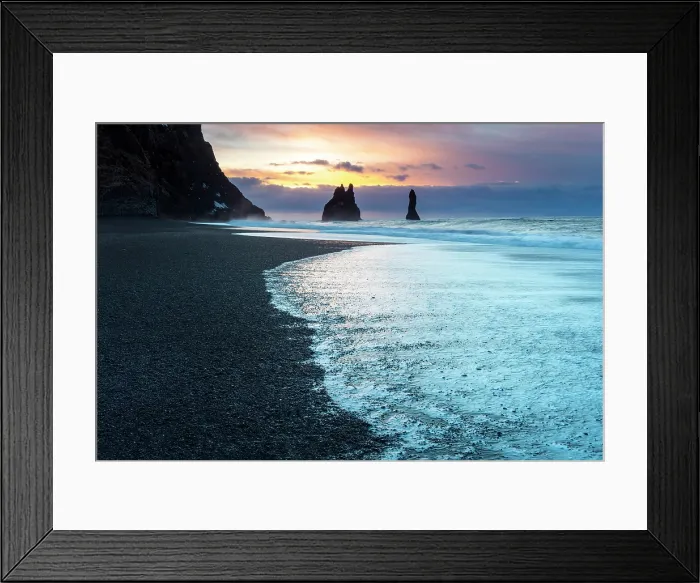 Framed Print : The Reynisdrangar rock stacks at sunrise from Reynisfjara black sand beach, near Vik y Myrdal, South Iceland Framed Print : The Reynisdrangar rock stacks at sunrise from Reynisfjara black sand beach, near Vik y Myrdal, South Iceland