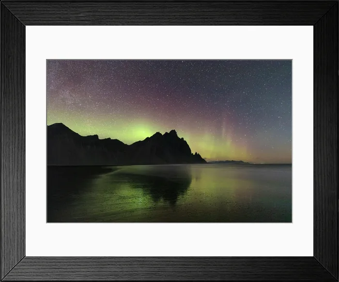 Framed Print : Aurora Borealis (Northern Lights) over Vestrahorn, Stokksnes, Iceland Framed Print : Aurora Borealis (Northern Lights) over Vestrahorn, Stokksnes, Iceland
