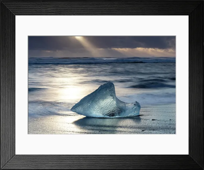 Framed Print : Icebergs on the beach, near Jokulsarlon glacial lagoon, Iceland Framed Print : Icebergs on the beach, near Jokulsarlon glacial lagoon, Iceland