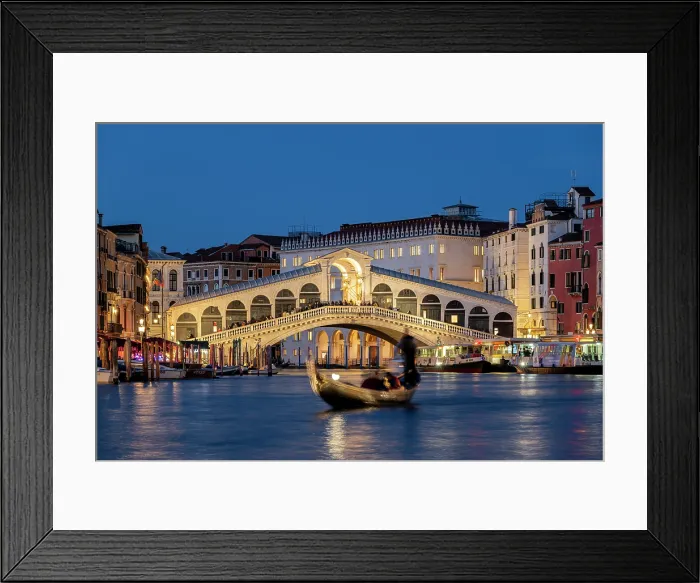 Framed Print : Rialto Bridge and Grand Canal, Venice, Veneto, Italy Framed Print : Rialto Bridge and Grand Canal, Venice, Veneto, Italy