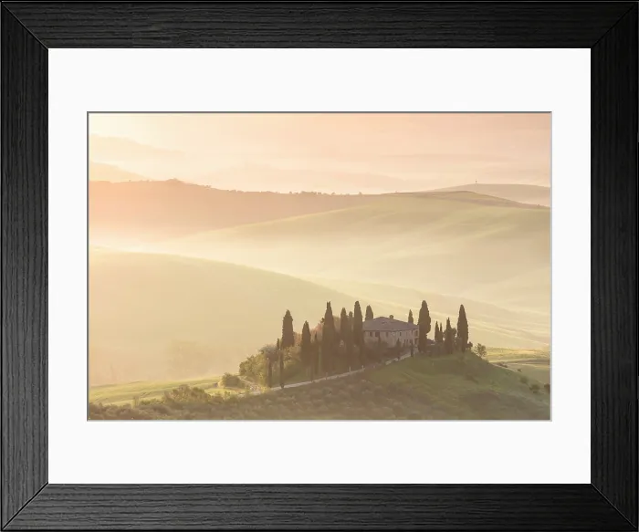 Framed Print : Podere Belvedere and the Val d'Orcia on a misty dawn, San Quirico d'Orcia, Tuscany, Italy Framed Print : Podere Belvedere and the Val d'Orcia on a misty dawn, San Quirico d'Orcia, Tuscany, Italy