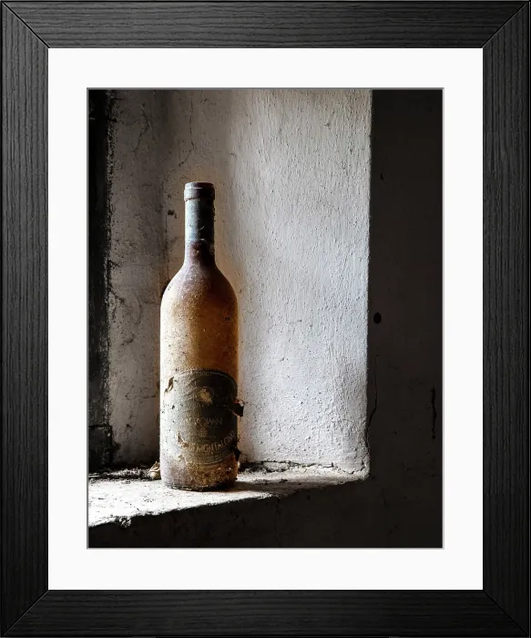Framed Print : dust-covered wine bottle in a derelict farmhouse, Cosona, near Pienza, Tuscany, Italy Framed Print : dust-covered wine bottle in a derelict farmhouse, Cosona, near Pienza, Tuscany, Italy
